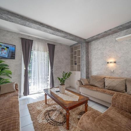 Apartman Anja Risan Zewnętrze zdjęcie
